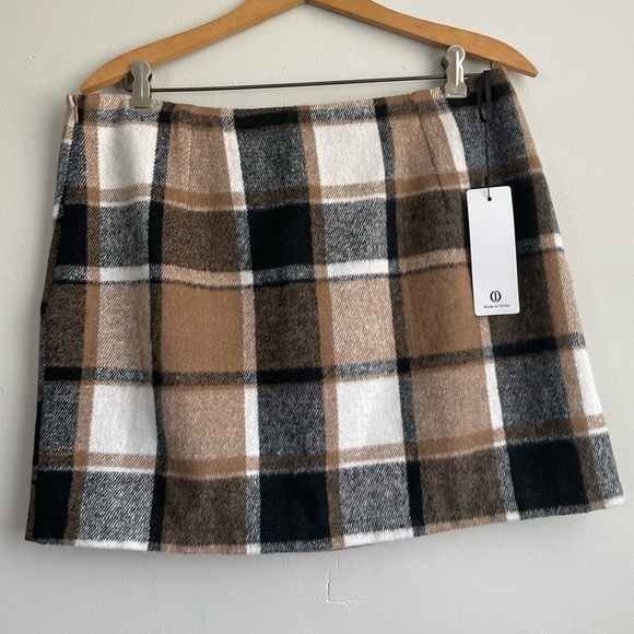 Plaid Print Split Hem Skirt - Picture 4 of 7